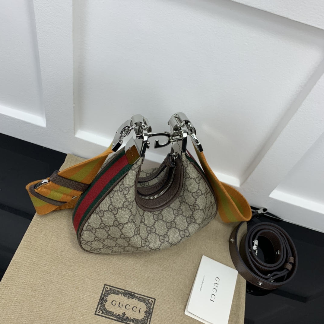 Gucci Hobo Bags